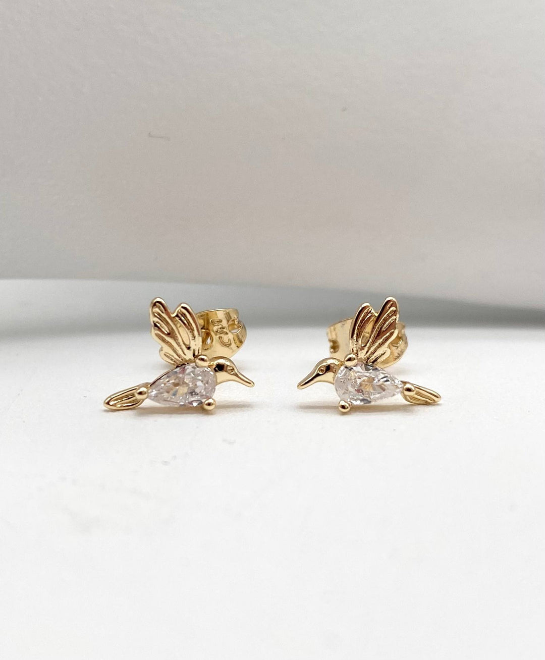 BROQUEL COLIBRI CHAPA DE ORO 18K