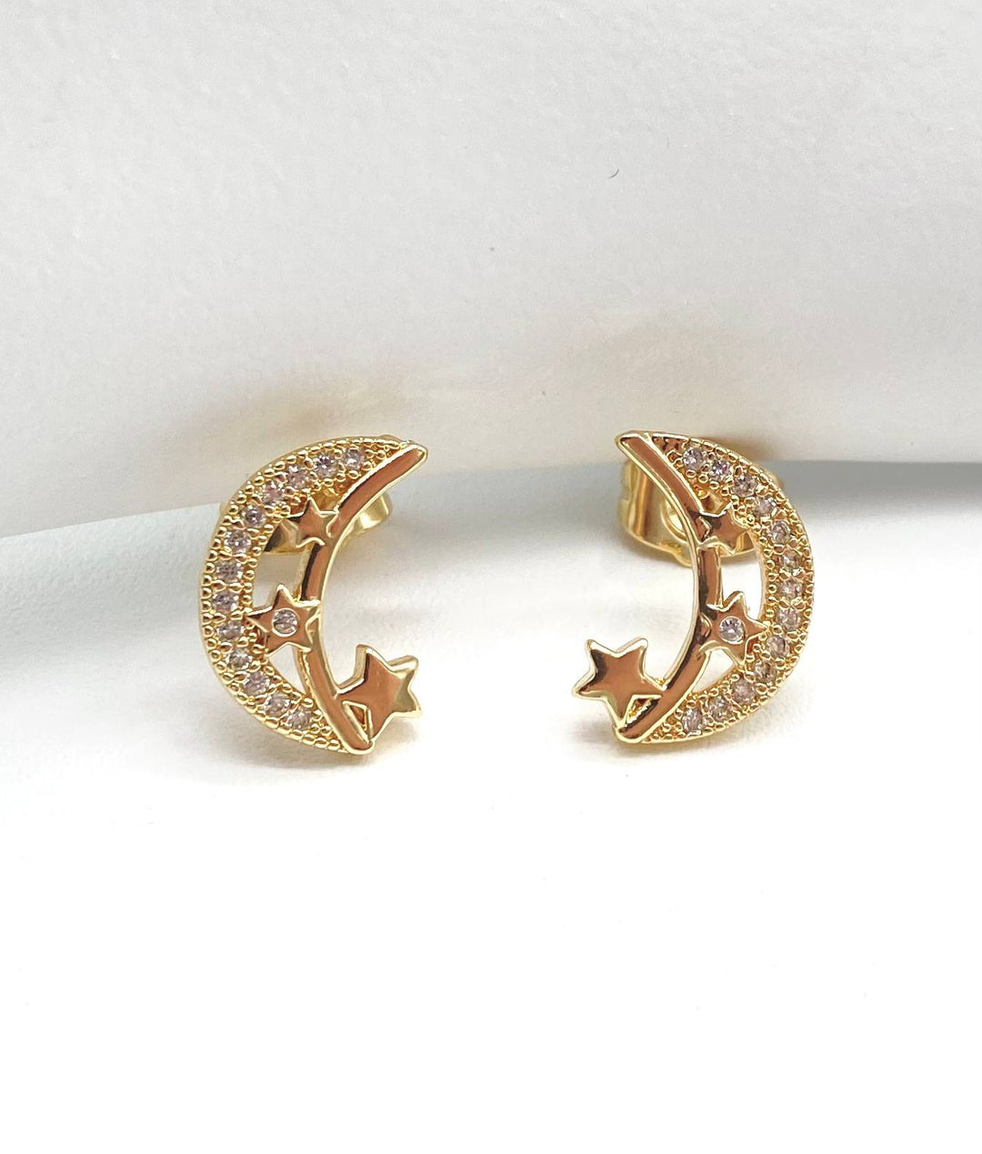 BROQUEL LUNA ESTRELLA CHAPA DE ORO 18K