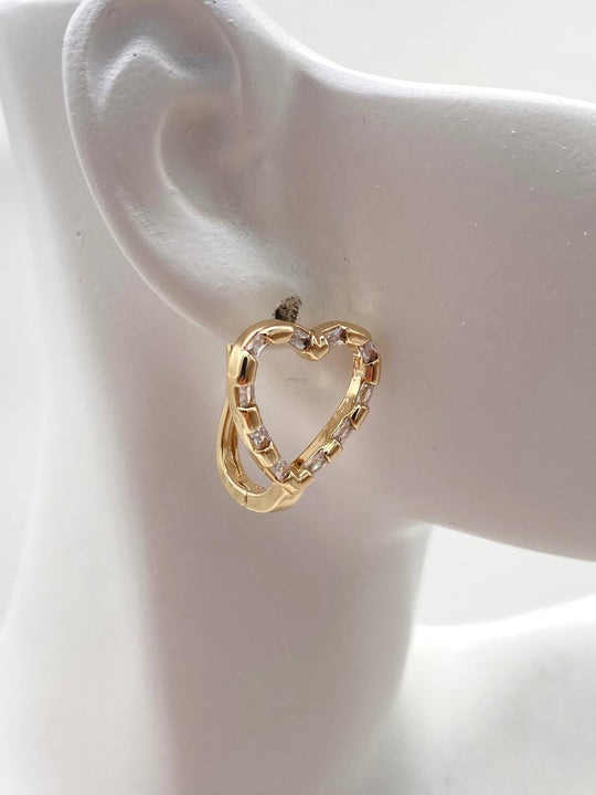 HUGGIE CORAZON CHAPA DE ORO 18K