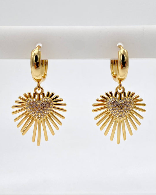 ARETE CORAZON COLGANTE EN CHAPA DE ORO 18K