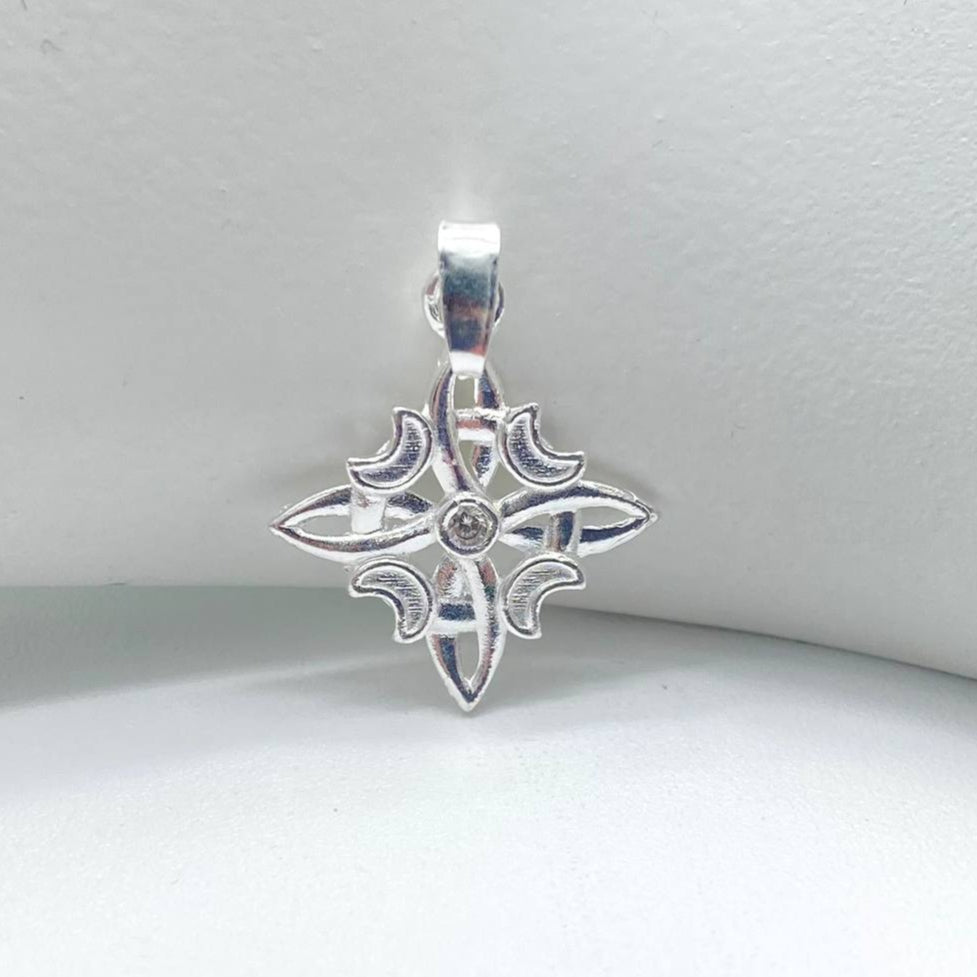 DIJE NUDO DE BRUJA MINI PLATA 925