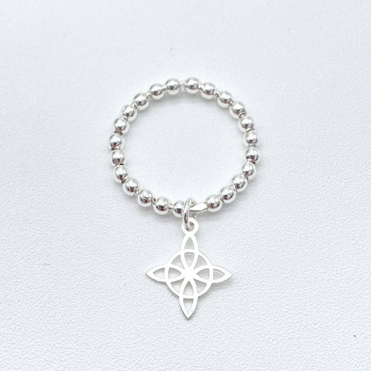 ANILLO CON NUDO DE BRUJA COLGANTE