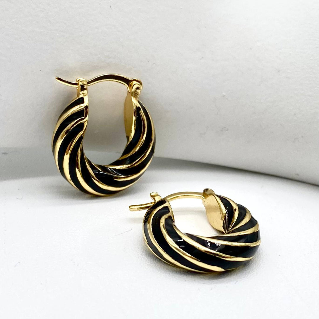 ARRACADA CHAPA DE ORO 18K NEGRO
