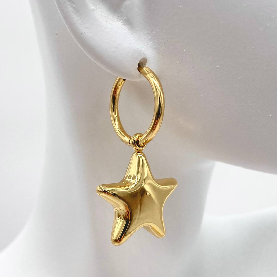 HUGGIE CON ESTRELLA COLGANTE