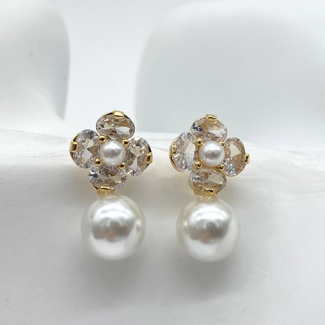ARETE FLOR CON PERLA