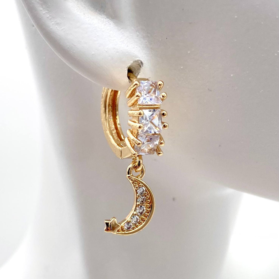 HUGGIE EN CHAPA DE ORO 18K, LUNA