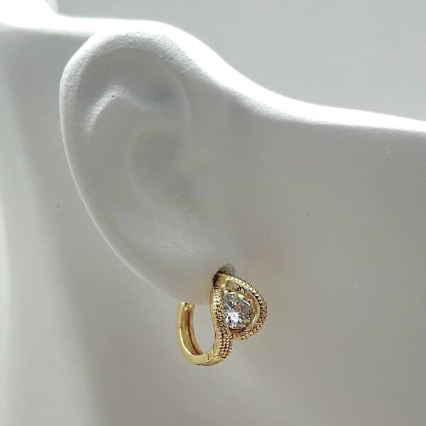 HUGGIES OJO CON CIRCONIA chapa de oro 18k
