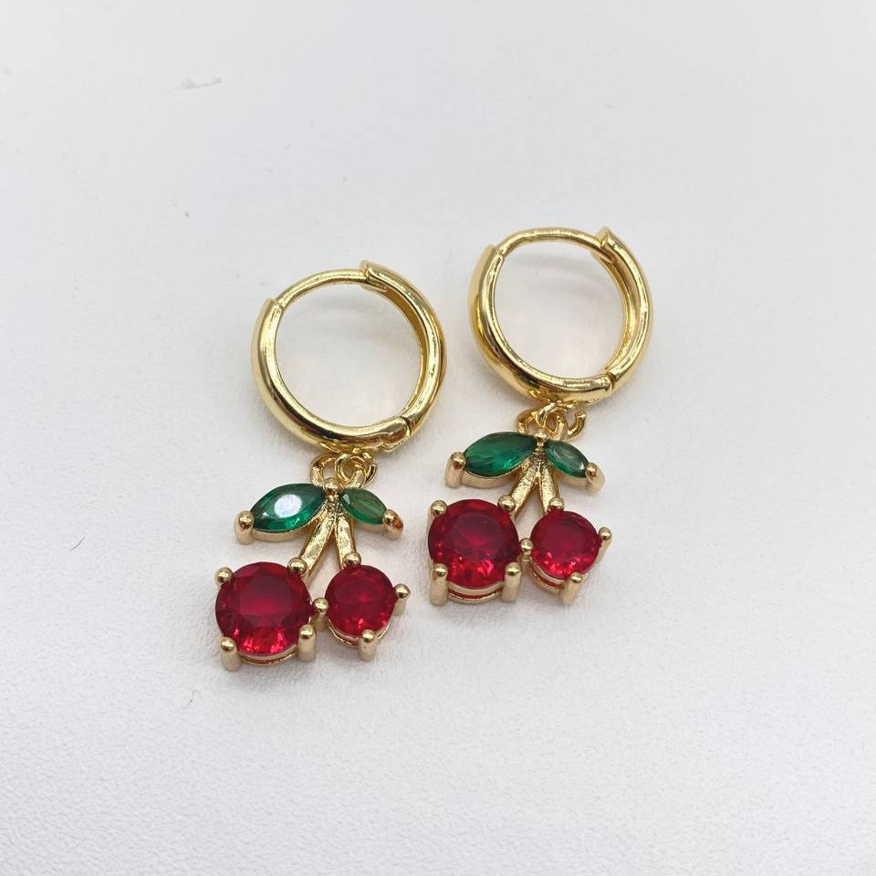 HUGGIE CHERRY CHAPA DE ORO 18K