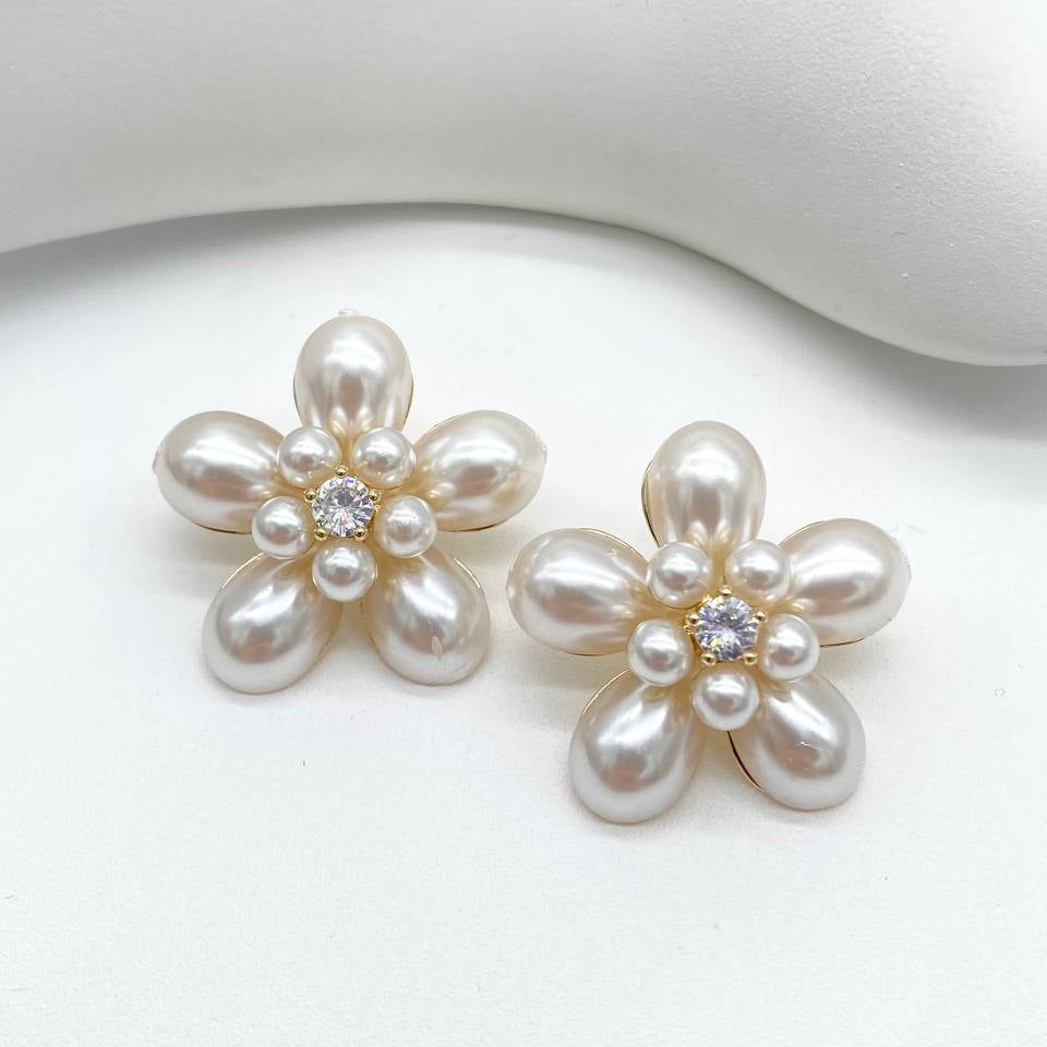 ARETE FLOR PERLADA