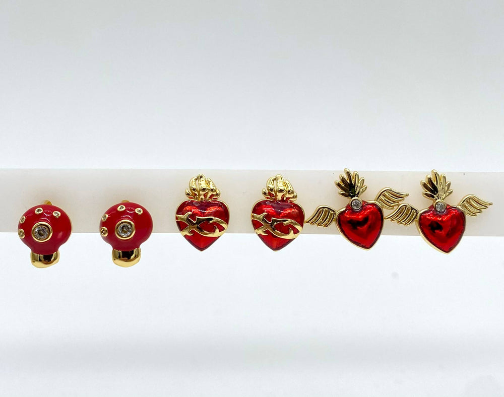 TRIO DE ARETES CORAZON ROJO CHAPA DE ORO 18K