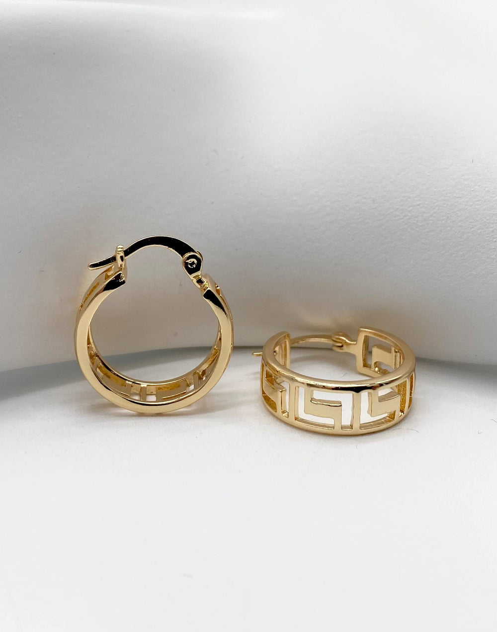 ARRACADA GRECAS CHAPA DE ORO 18K