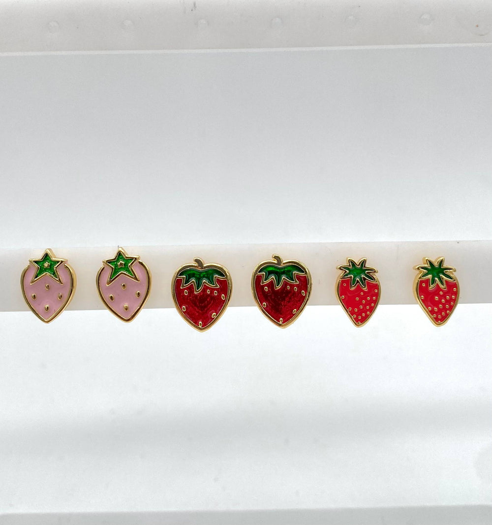 TRIO DE ARETES FRESA ESMALTADA