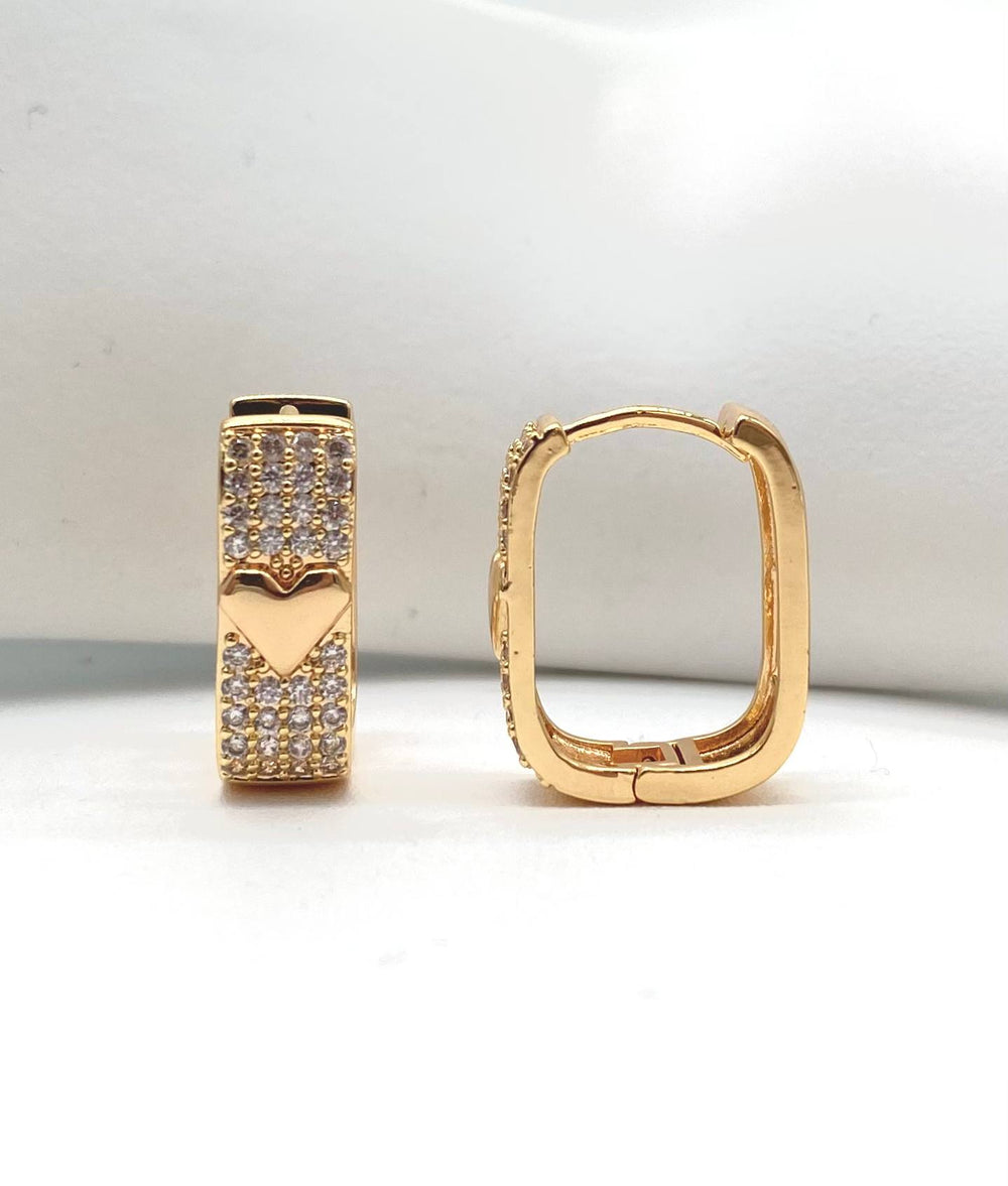 HUGGIE CORAZON  DE ORO 18K