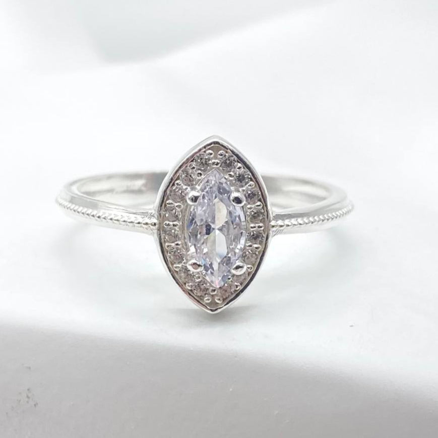 ANILLO OVALADO BRILLANTE PLATA 925