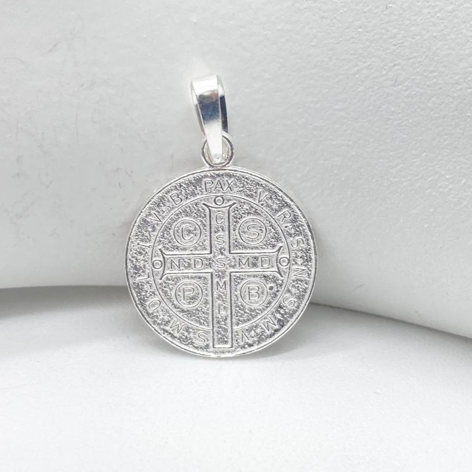 MEDALLA SAN BENITO PLATA 925