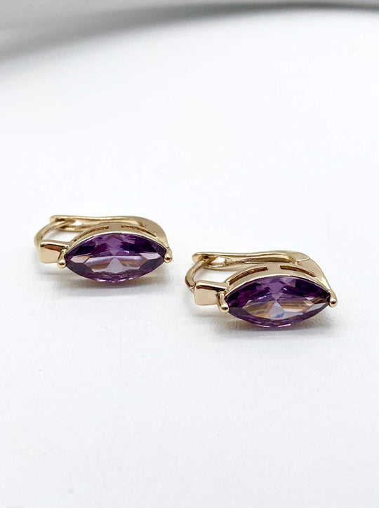 Huggie rombo morado– Chapa de Oro 18K | MAEL