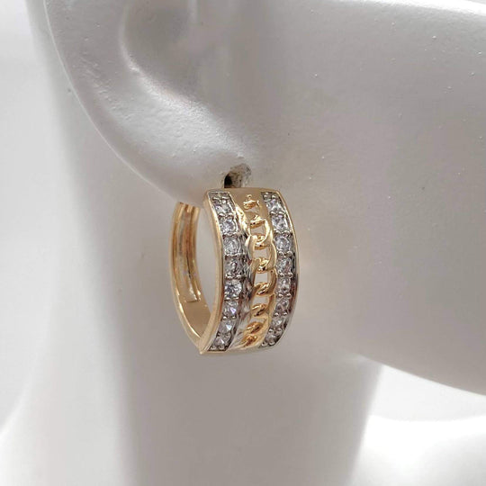 Huggie zirconia – Chapa de oro 18K | MAEL