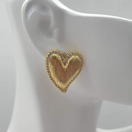 Arete corazon– Chapa de oro 18K | MAEL