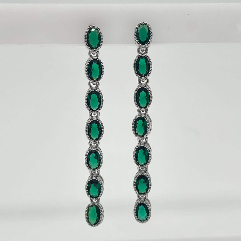 Arete largo– Chapa de oro 18K | MAEL
