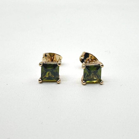 Broquel cuadro – Chapa de Oro 18K | MAEL