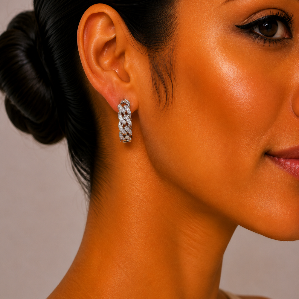 Aretes Huggie Trenzados Chapa de Rodio con Zirconias | Mael Joyería