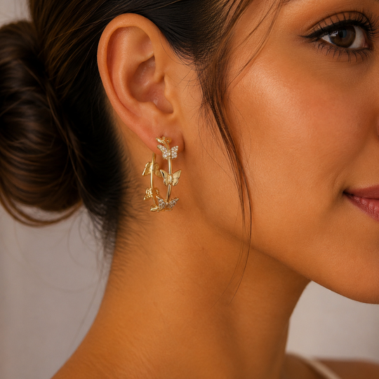 Aretes Mariposas con Zirconias en Chapa de Oro | Mael Joyería