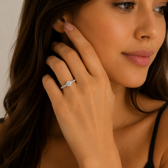 Anillo Solitario de Plata 925 con Zirconia Central