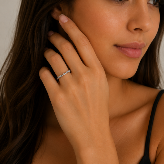 Anillo Vintage de Plata 925 con Zirconias