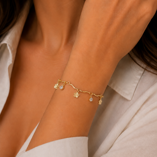 Pulsera con Flores y Cristales Colgantes | Chapa de Oro 18K