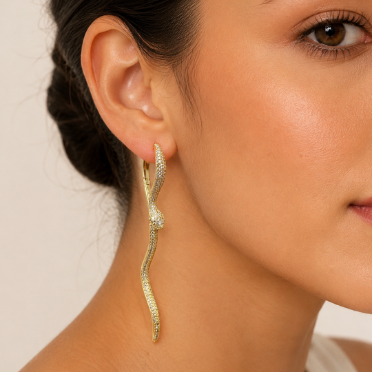 Aretes Vibora Largos con Zirconias en Chapa de Oro 18K | Mael Joyería