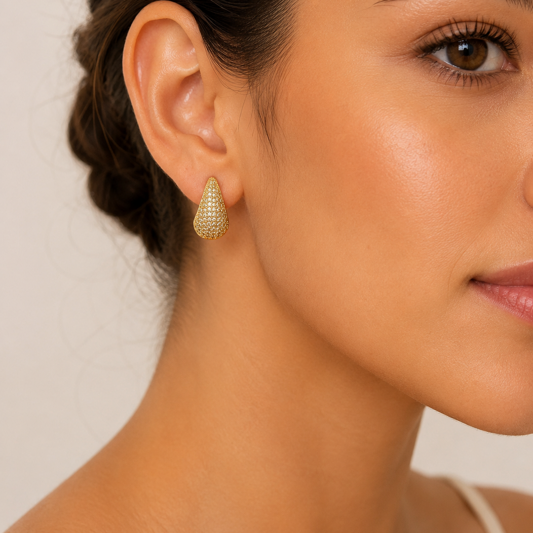 Aretes Gota Pavé con Zirconias en Chapa de Oro 18K | Mael Joyería
