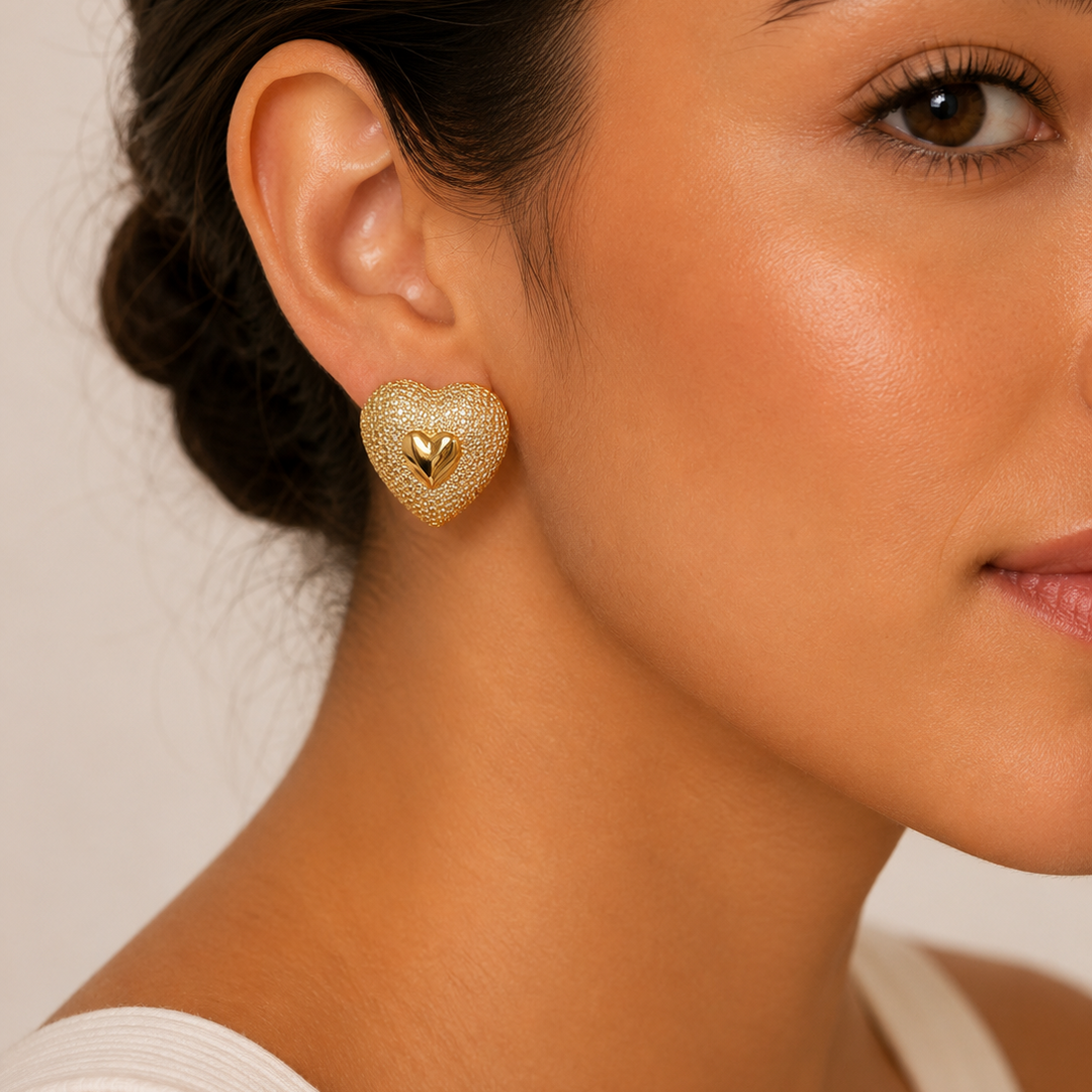 Aretes Corazón Texturizado en Chapa de Oro 18K | Mael Joyería