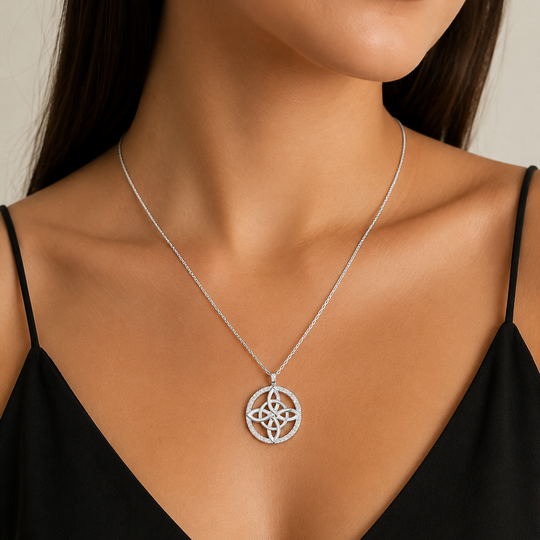 Cadena con Dije Nudo de Bruja de Plata 925 | Mael Joyeria