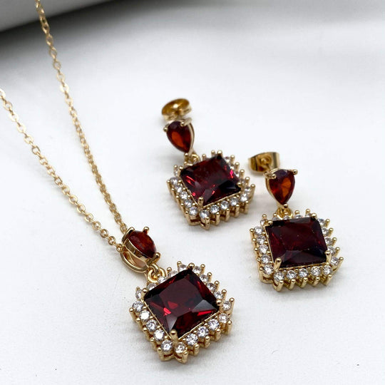 Set cuadro rojo – Dije, cadena y aretes en Chapa de Oro 18K | MAEL