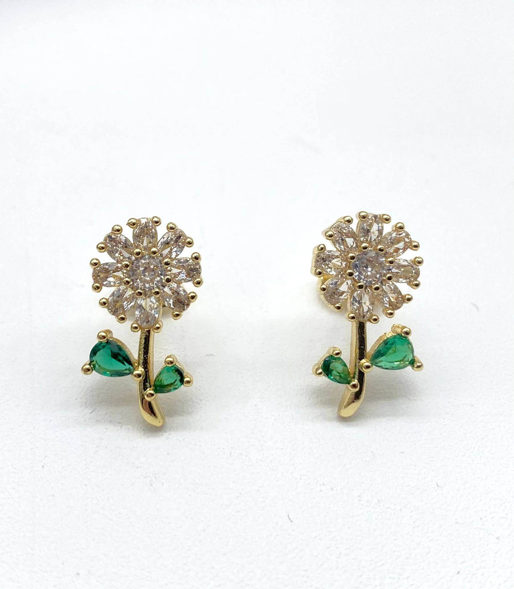 Set flor– Dije, cadena y aretes en Chapa de Oro 18K | MAEL
