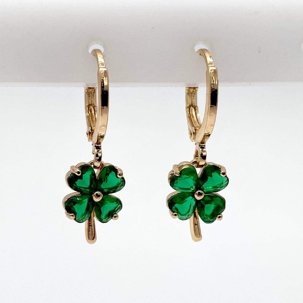 Huggie trebol – Chapa de Oro 18K | MAEL