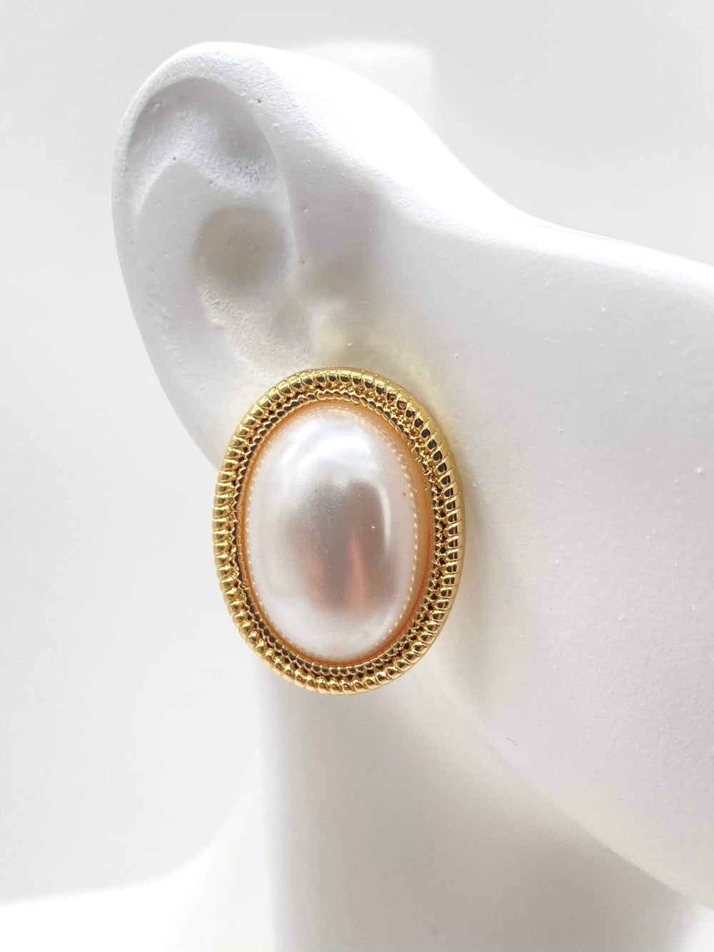 Arete perla – Chapa de Oro 18K | MAEL