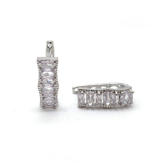 Huggie rectángulo– Chapa de rodio 18K | MAEL