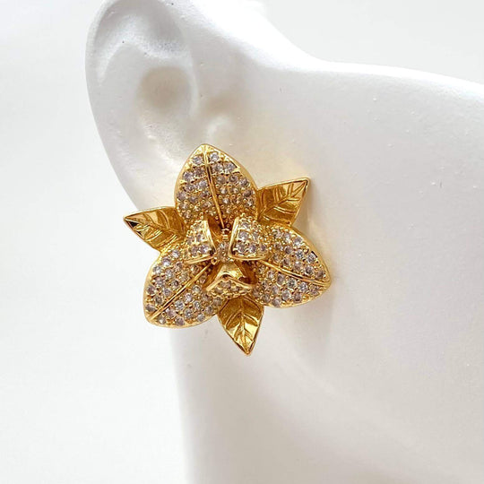Arete flor con zirconia – Chapa de Oro 18K | MAEL