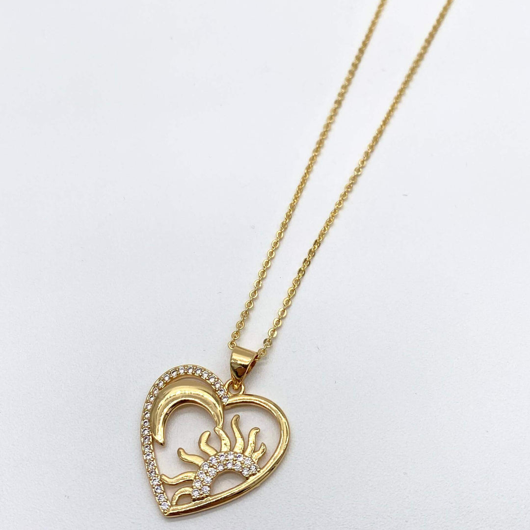 Collar corazon con sol y luna – Chapa de Oro 18K | MAEL