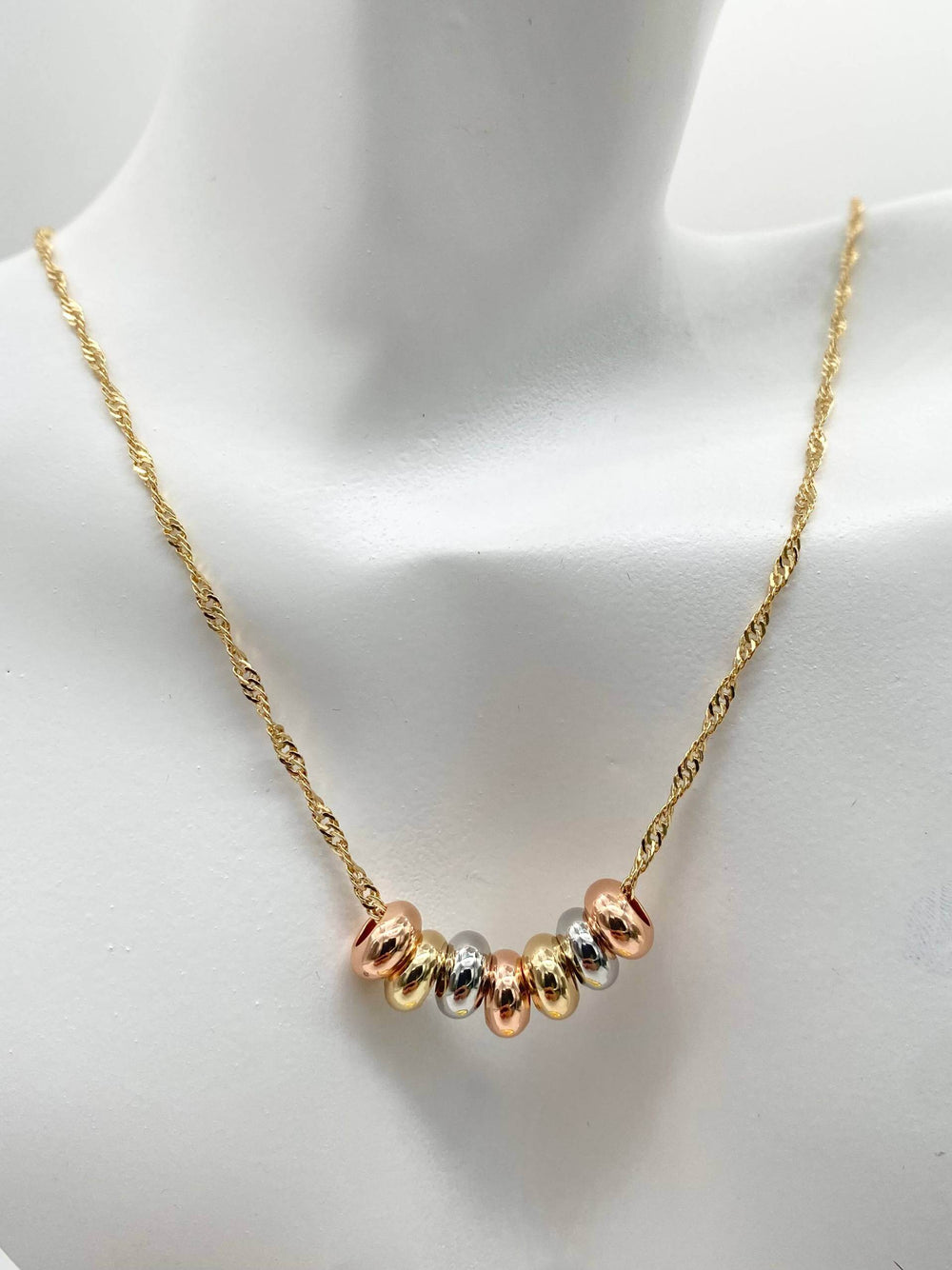 Collar con aros florentinos – Chapa de Oro 18K | MAEL