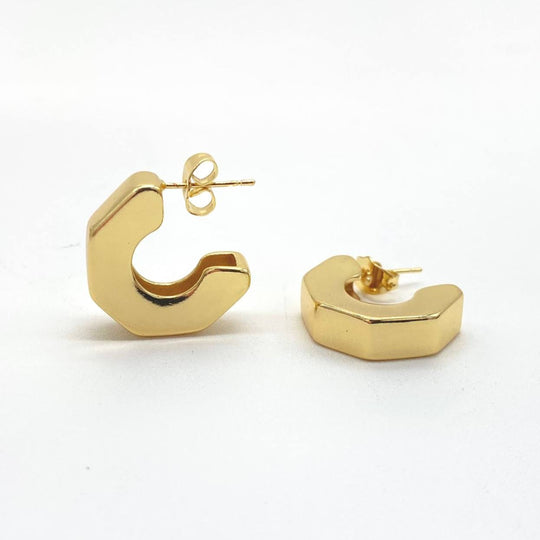 ARETE EN CHAPA DE ORO 18K