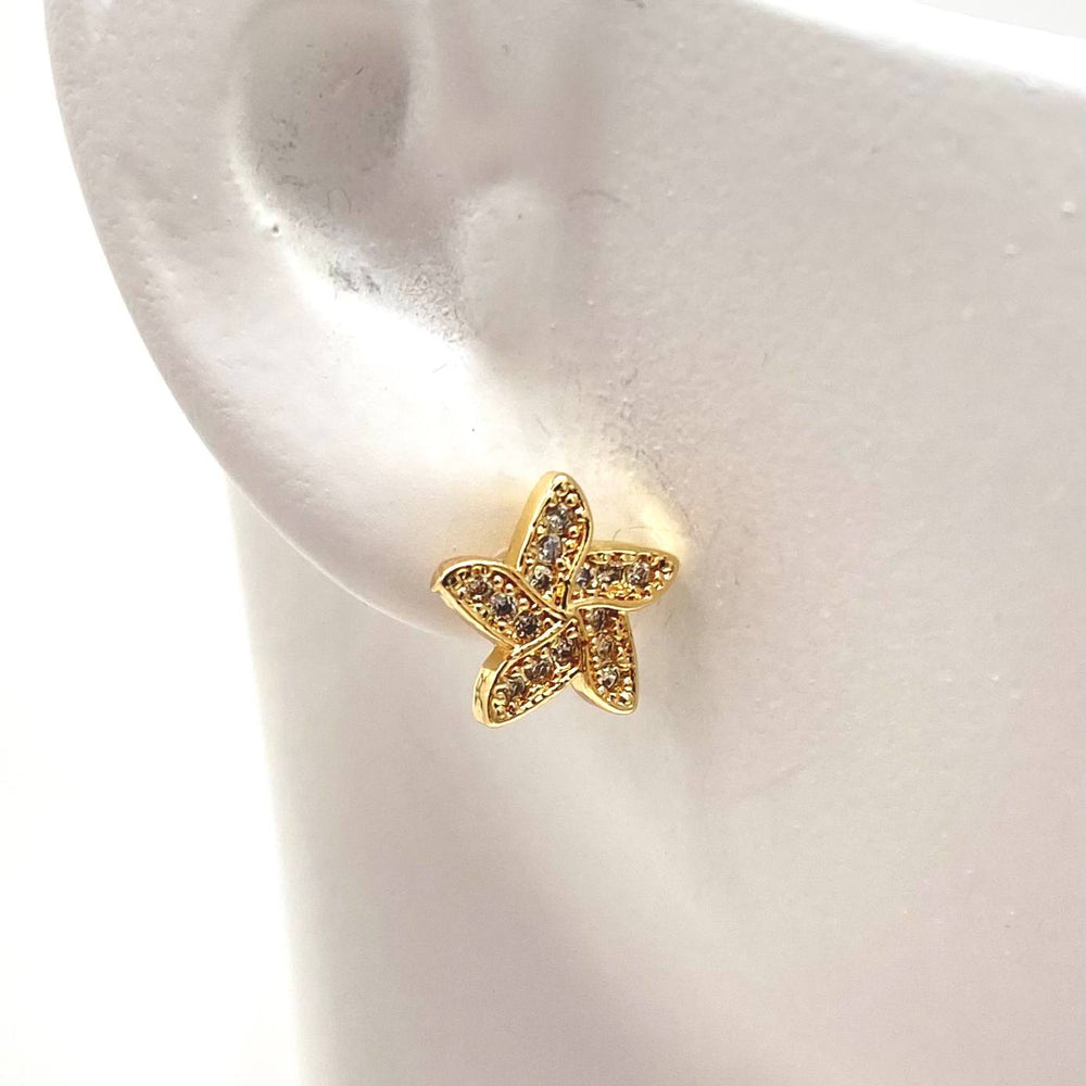 BROQUEL  FLOR CHAPA DE ORO 18K