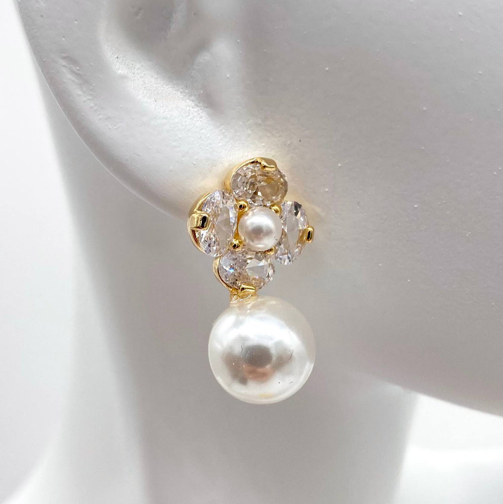 ARETE FLOR CON PERLA