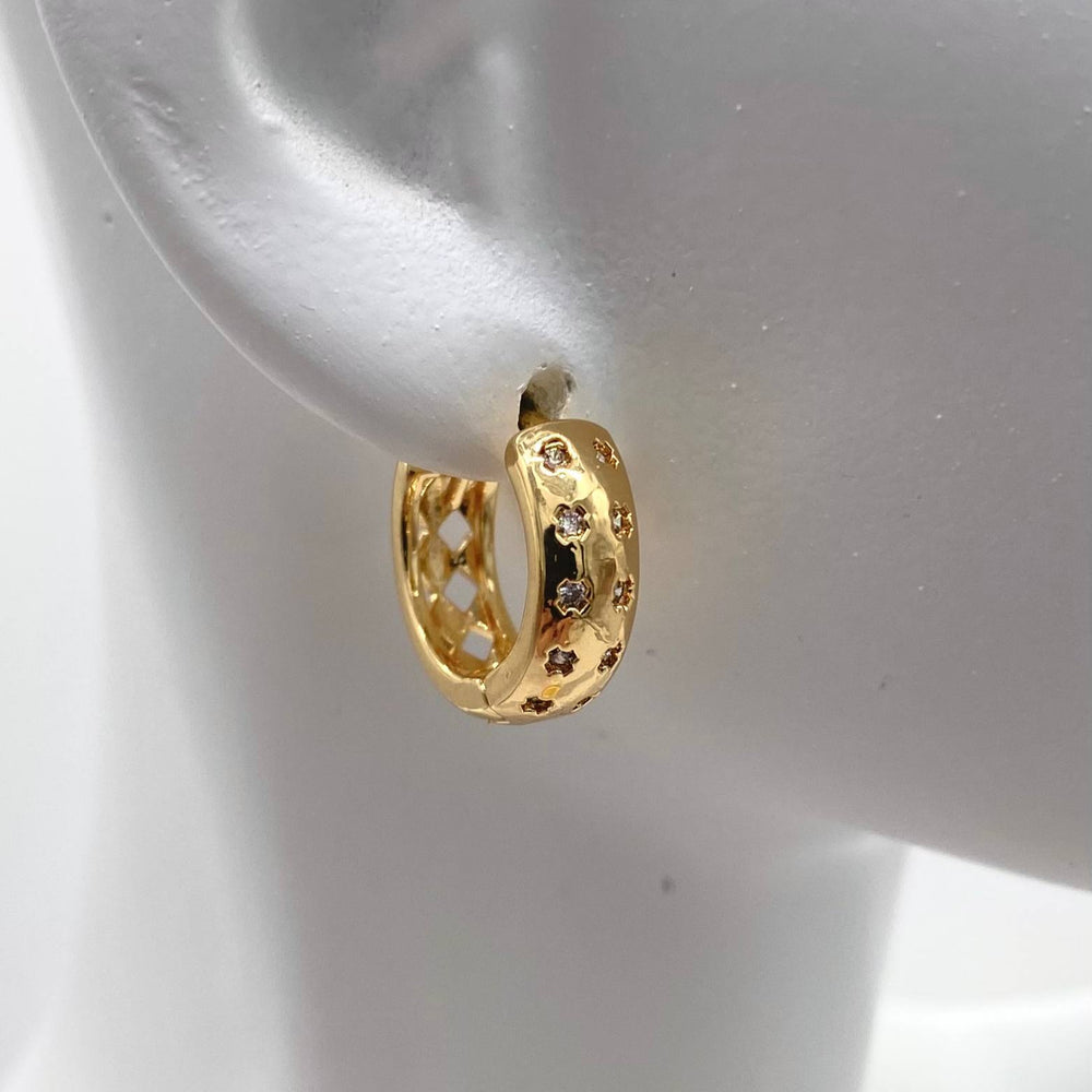 HUGGIE ESTRELLAS CHAPA DE ORO 18K