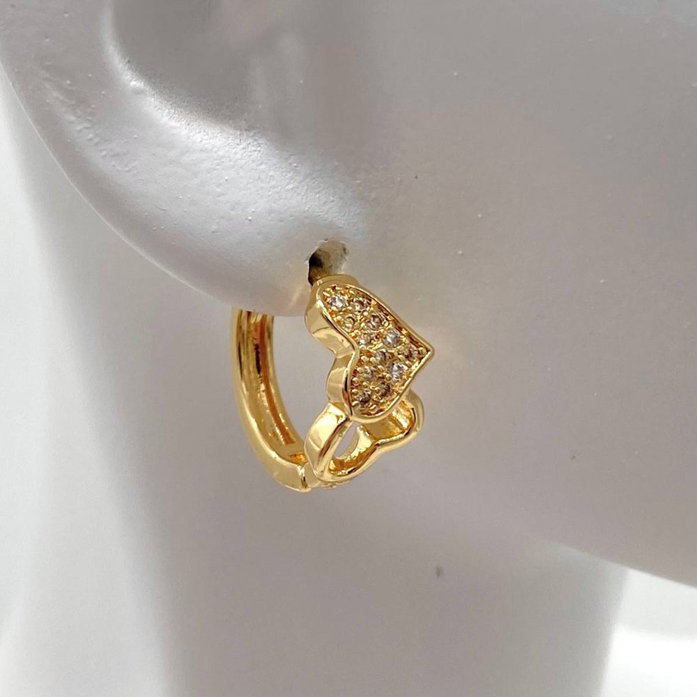 HUGGIE CORAZON EN CHAPA DE ORO 18K