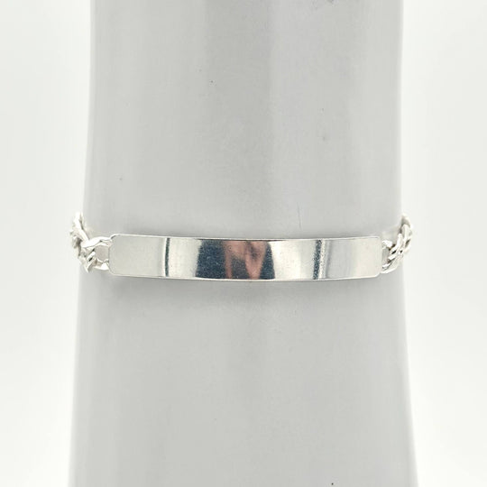 Esclava de plata 925 con tejido Cartier y placa lisa para grabado, medida de 18 cm de largo por 5 mm de ancho.