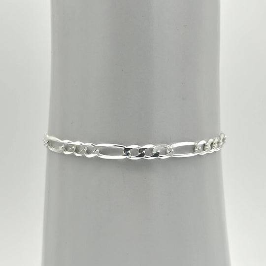 Pulsera infantil tejido Cartier elaborada en plata 925 mexicana, medida de 14 cm de largo y 4 mm de ancho.