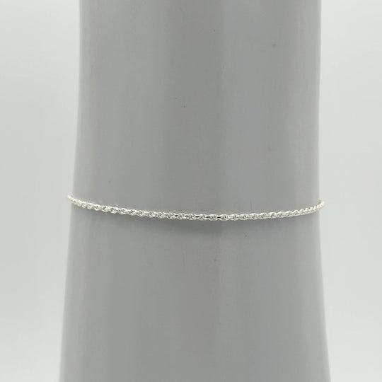 Pulsera tejido torsal elaborada en plata 925 mexicana con acabado brillante y medida de 21 cm.
