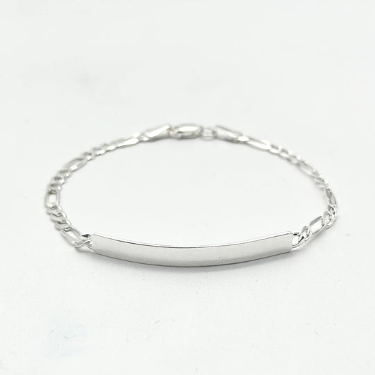 Esclava de identidad tejido Cartier elaborada en plata 925 mexicana, medida de 20 cm de largo y 4 mm de ancho.